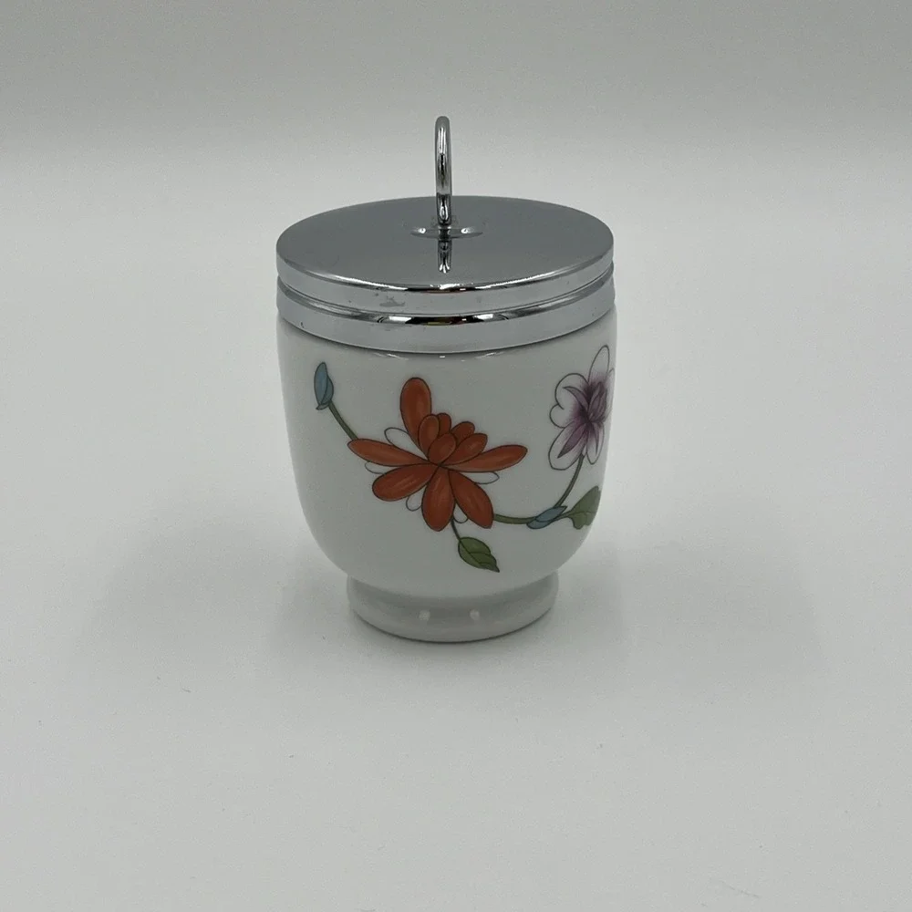 Vintage Royal‎ Worcester porcelain egg coddler-England Floral Dinning